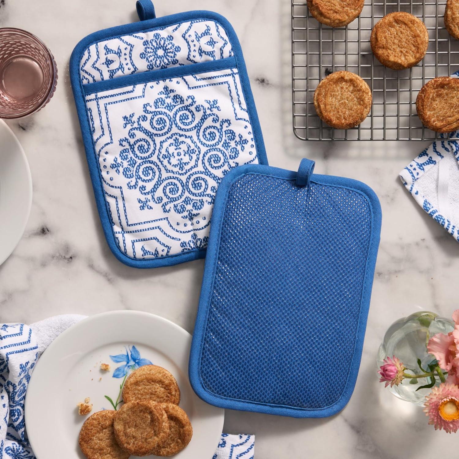 imageMARTHA STEWART Strie Medallion Pot Holder 2Pack Set Heat Resistant NonSlip Silicone Grip Navy Blue 7x10