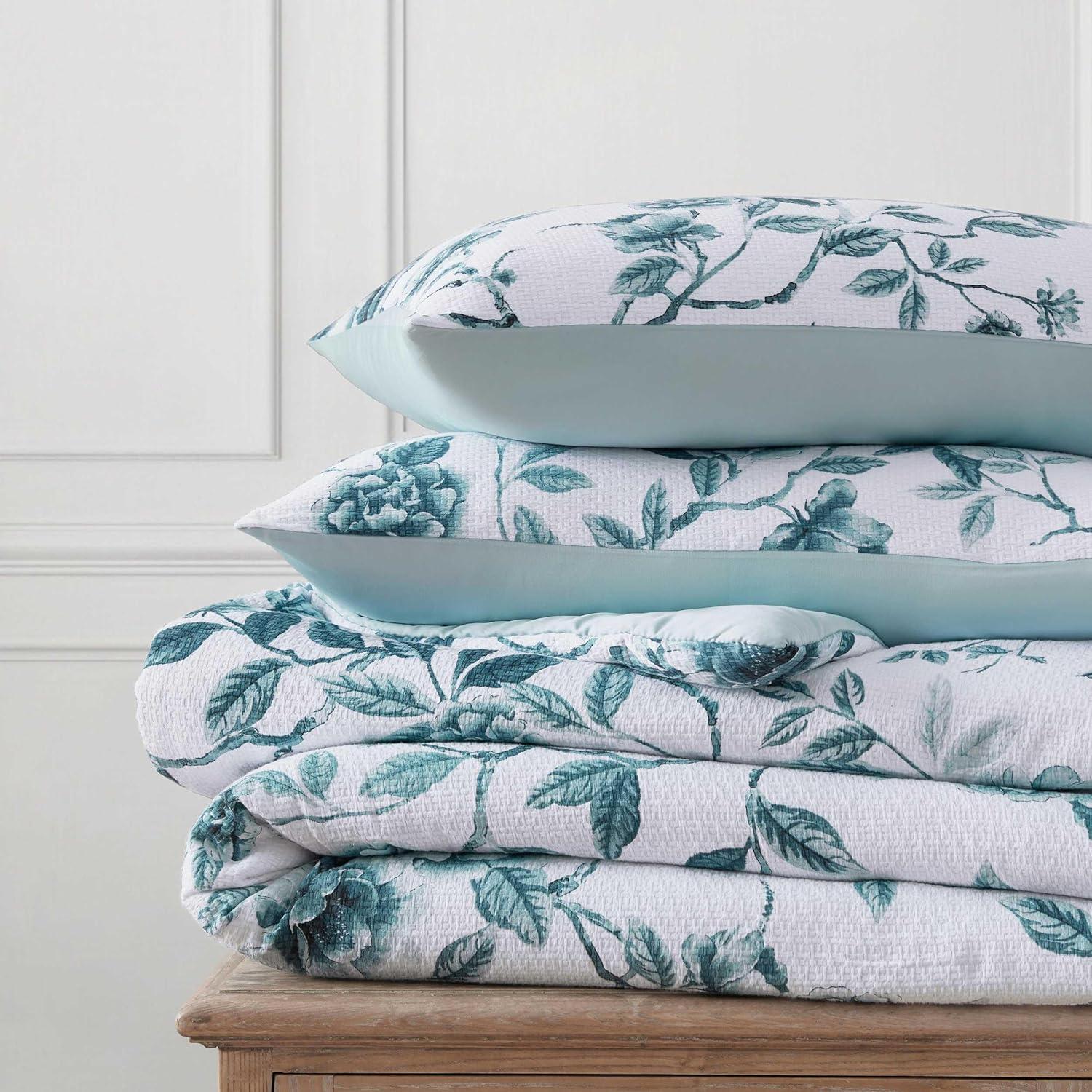 imageMartha Stewart Queen Duvet Cover Set Crisp amp Smooth Bedding with a Cotton Percale Lightweight Feel Reversible 3 Piece Bed Set with Matching Pillowcases Simple Scallop PinkVivian Floral Blue