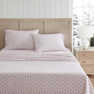 Martha Stewart – Flannel Sheets Twin Size, Anti-Pilling & Wrinkle Resistant Cotton, Touchably Soft for All-Season Comfort – Bed Sheets with Matching Pillowcase & Fitted Sheet (Ski Village Green)(Holiday Bows Red)