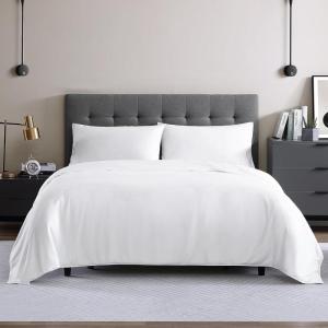 Martha Stewart 300 Thread Count Light Warmth 100% Long Staple Silk Filled Blanket – King, White