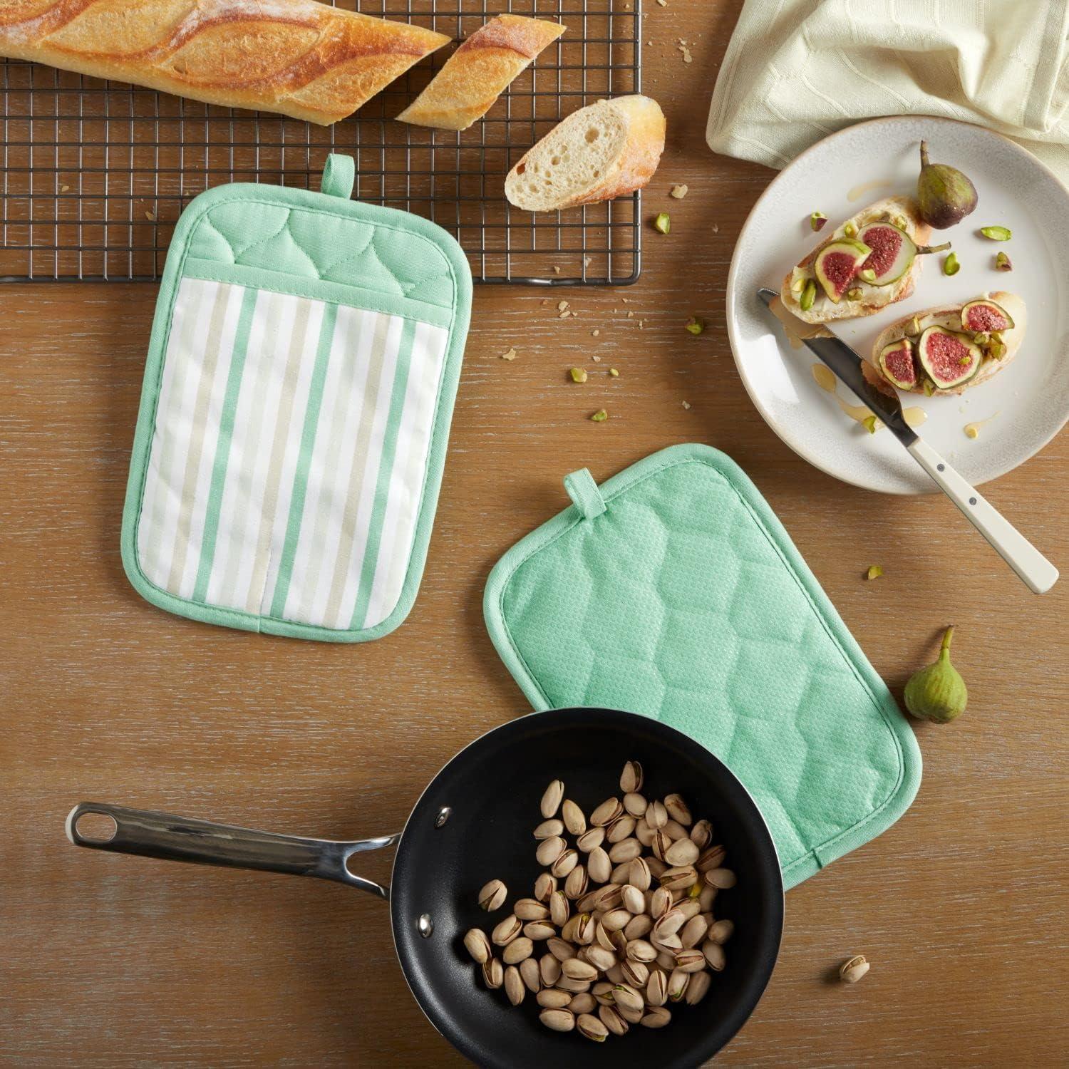 imageMartha Stewart Daisy Stripe Pot Holder Set 2Pack Green 7x10Mint