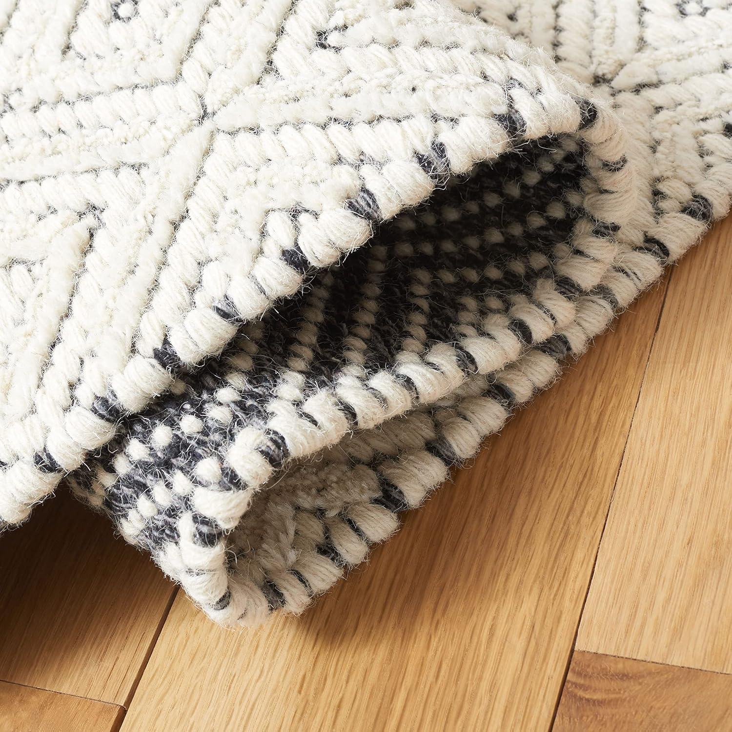 imageMartha Stewart x SAFAVIEH Area Rug Collection 8 x 10 Ivory Handmade Wool Ideal for Living Room Bedroom Office Dining Space MSR9605AIvory