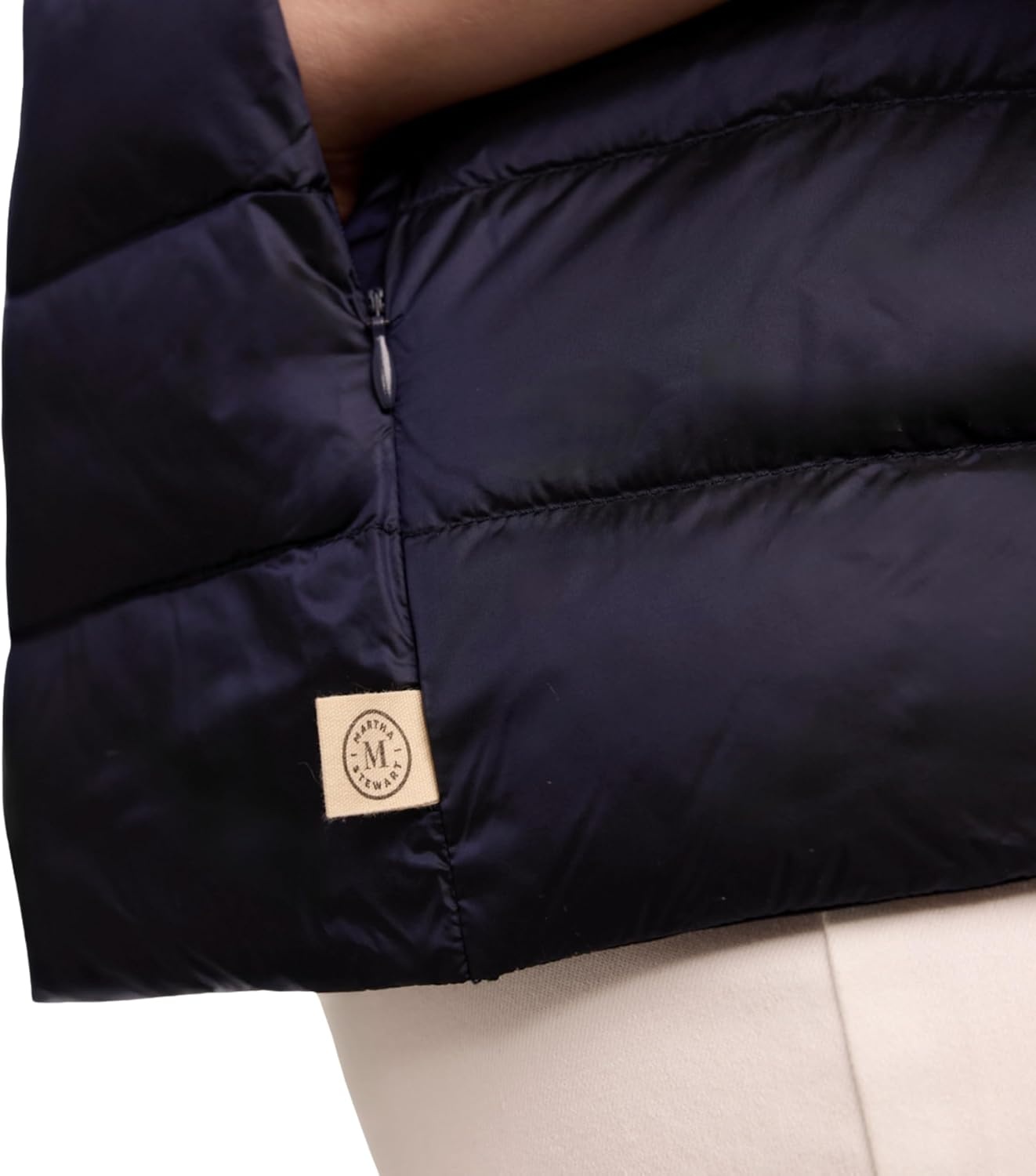 imageMartha Stewart Womens Quilted Puffer Vest Lightweight Short Sleeve Jacket with Pockets Warm Winter CoatNavy