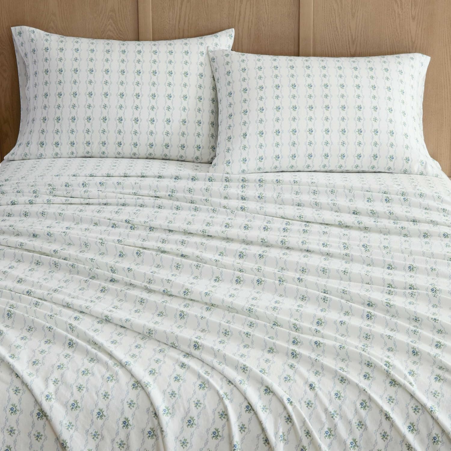image:imageMartha Stewart Holiday Twin Cotton Flannel Sheet Set with PillowcaseVintage Rose Blue