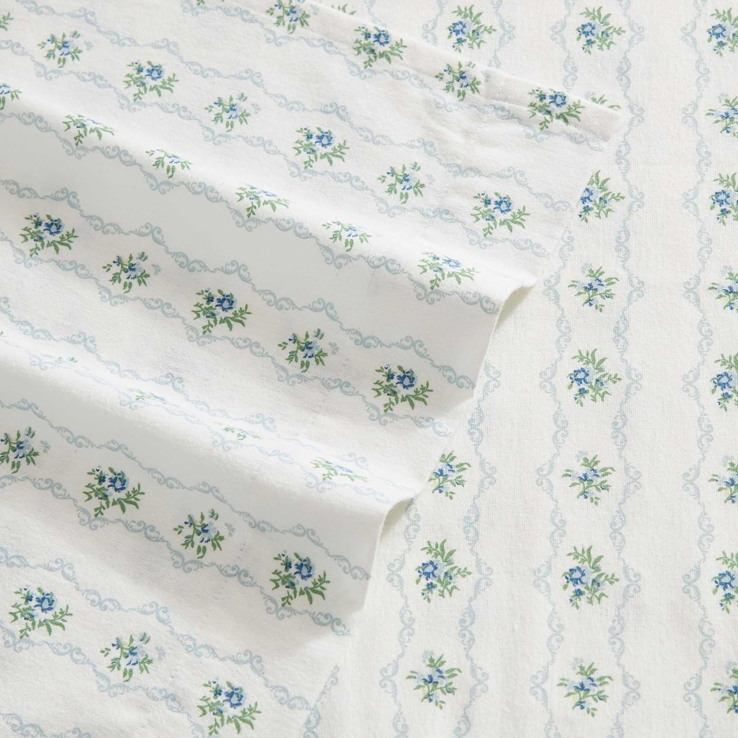 image:imageMartha Stewart Holiday Twin Cotton Flannel Sheet Set with PillowcaseVintage Rose Blue