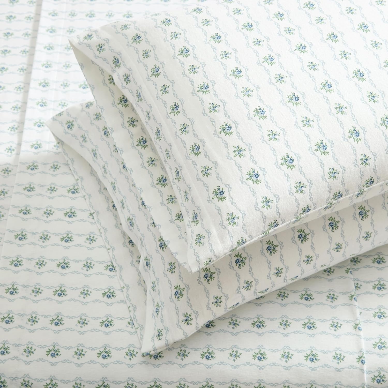 image:imageMartha Stewart Holiday Twin Cotton Flannel Sheet Set with PillowcaseVintage Rose Blue