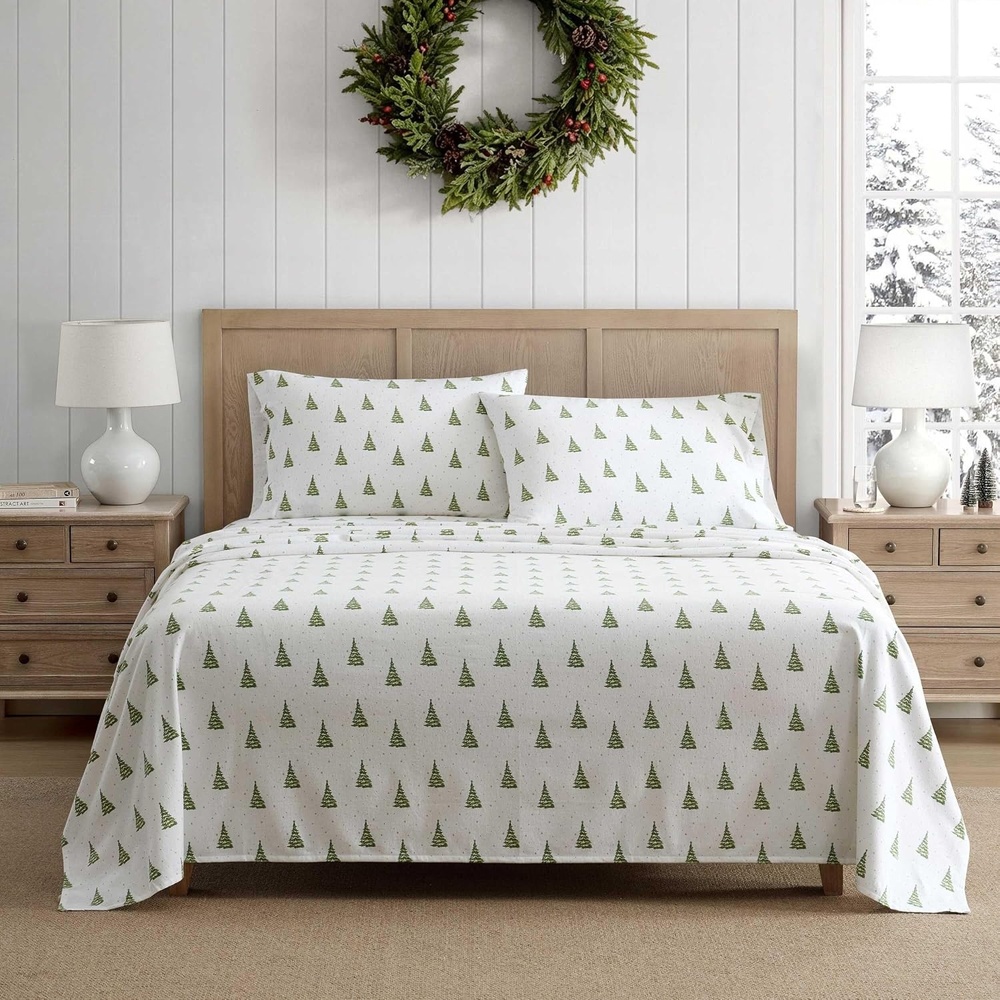 image:imageMartha Stewart Holiday Twin Cotton Flannel Sheet Set with PillowcaseSnowflake Fir Green